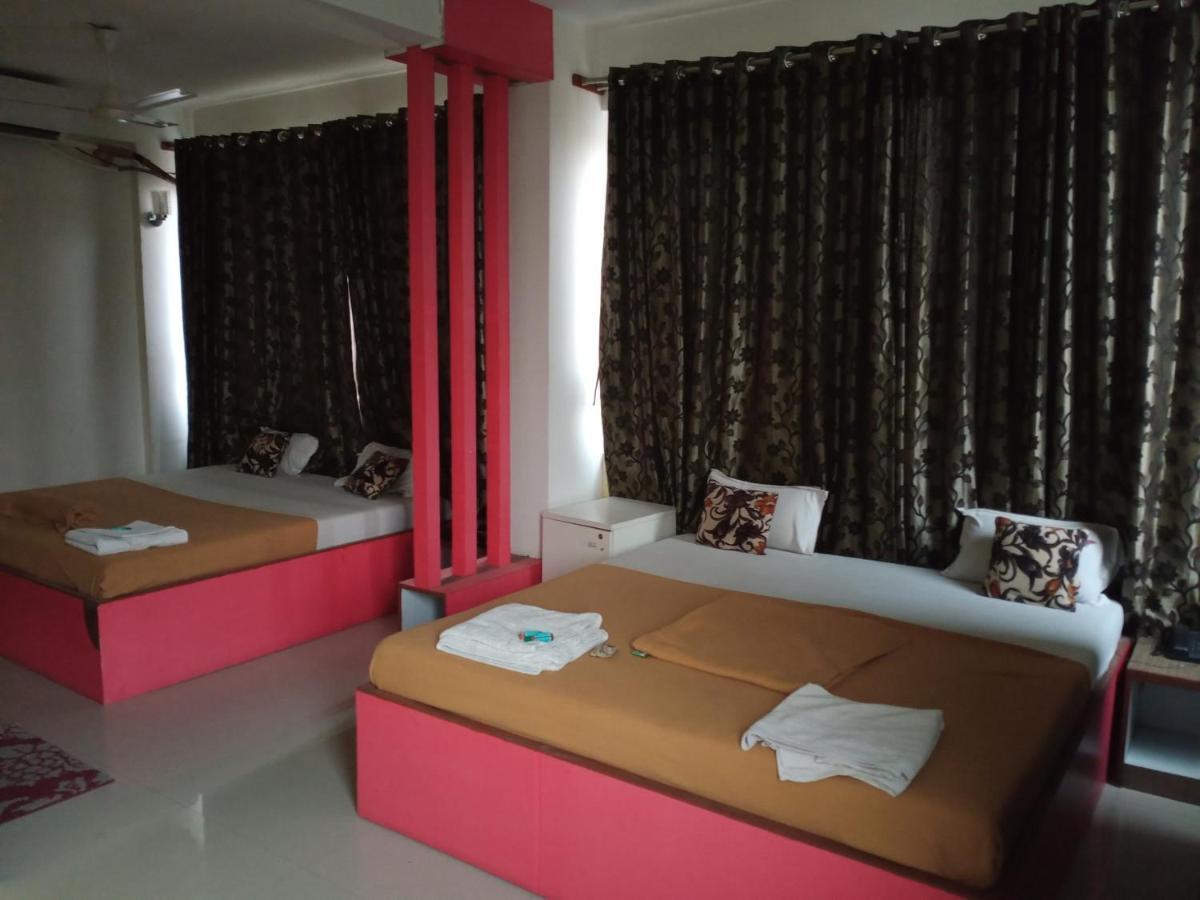 Malhar Palace Hotel Shirdi Eksteriør bilde
