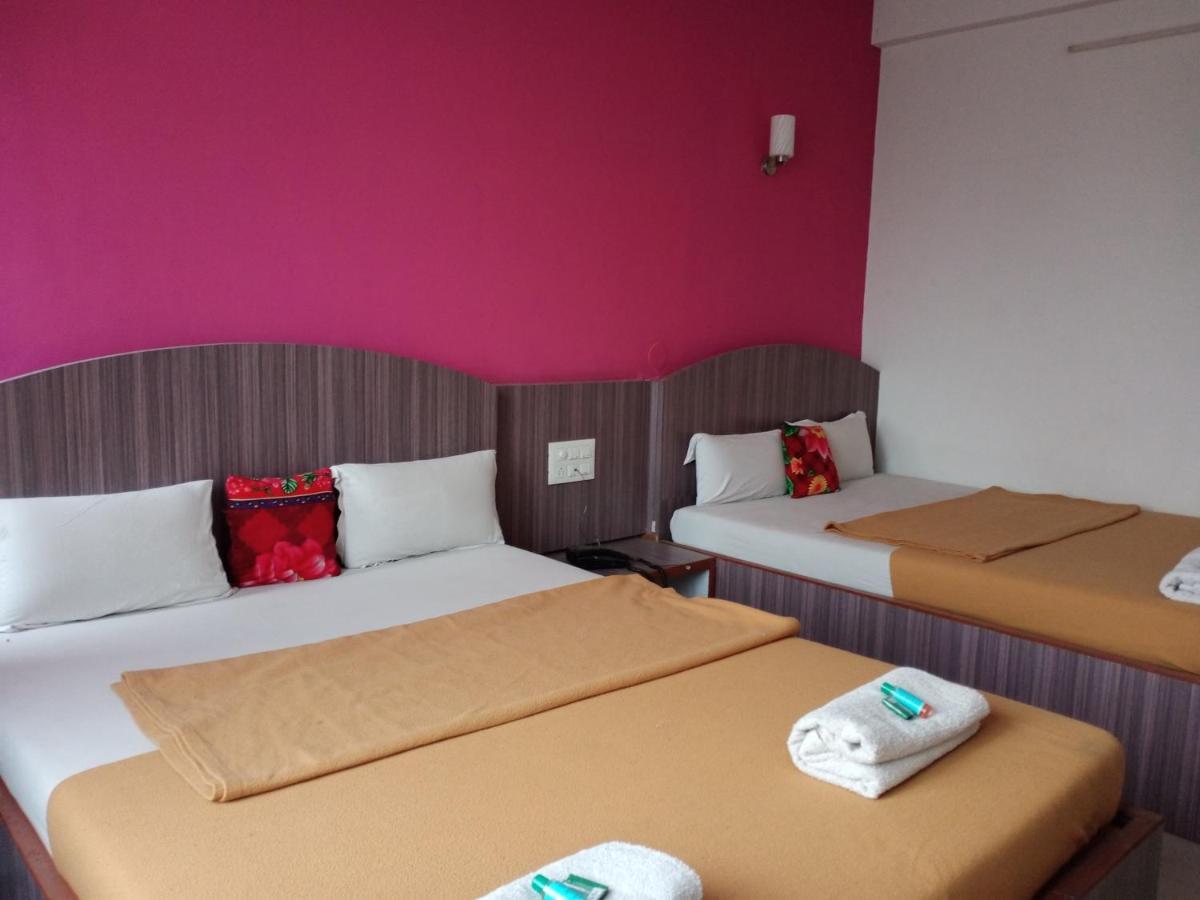Malhar Palace Hotel Shirdi Eksteriør bilde